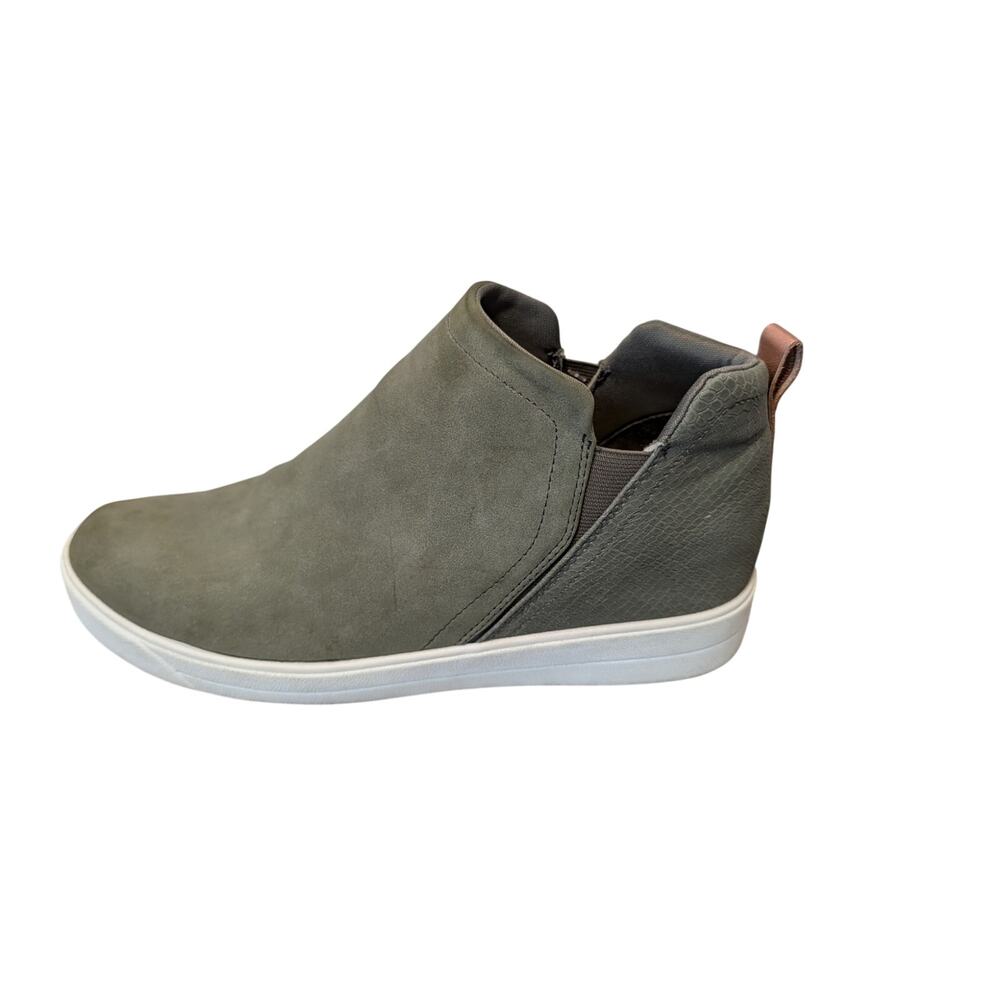 Ryka Vera Women 11M Olive Green Wedge Sneaker Booties Slip On Ankle Boots